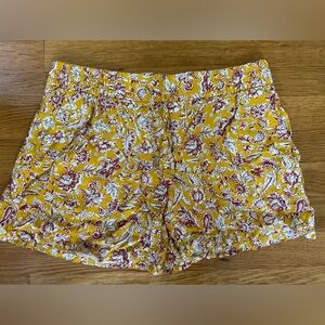 Old Navy Women’s Patterned Shorts Size Medium
